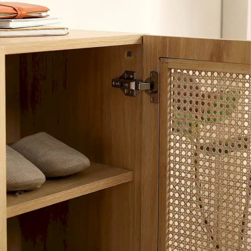 Scarpiera in rovere con doppia anta e rete in rattan