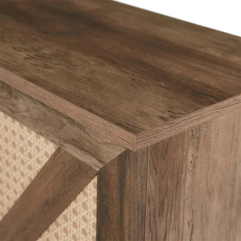 Credenza portavino Bianca e Noce/Rovere con Rattan Sintetico, Porta Scorrevole a Fienile, Portabottiglie da 20 Posti e Portabicchieri, Montaggio in 2 Persone